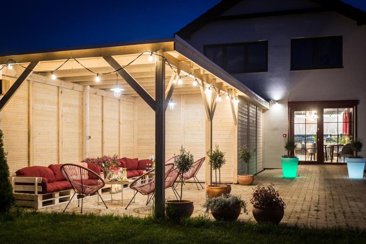 Domki Leba, Apartamenty Leba - Polanki23 - Basen, Sauna, Kino Łeba Exterior foto