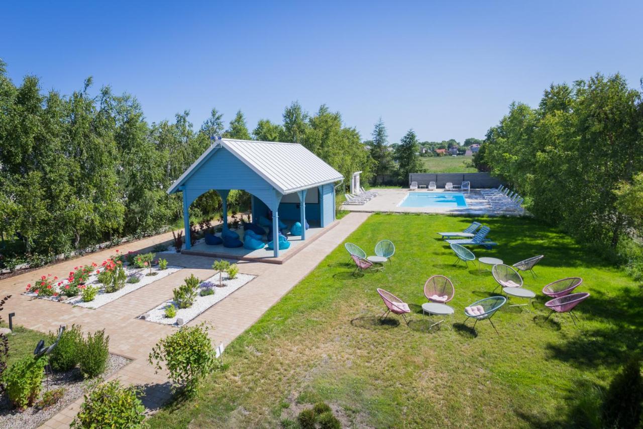 Domki Leba, Apartamenty Leba - Polanki23 - Basen, Sauna, Kino Łeba Exterior foto